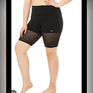 Alo Lavish Biker Short, XS